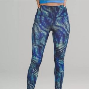 NWT Lululemon Wunder High Rise size 2